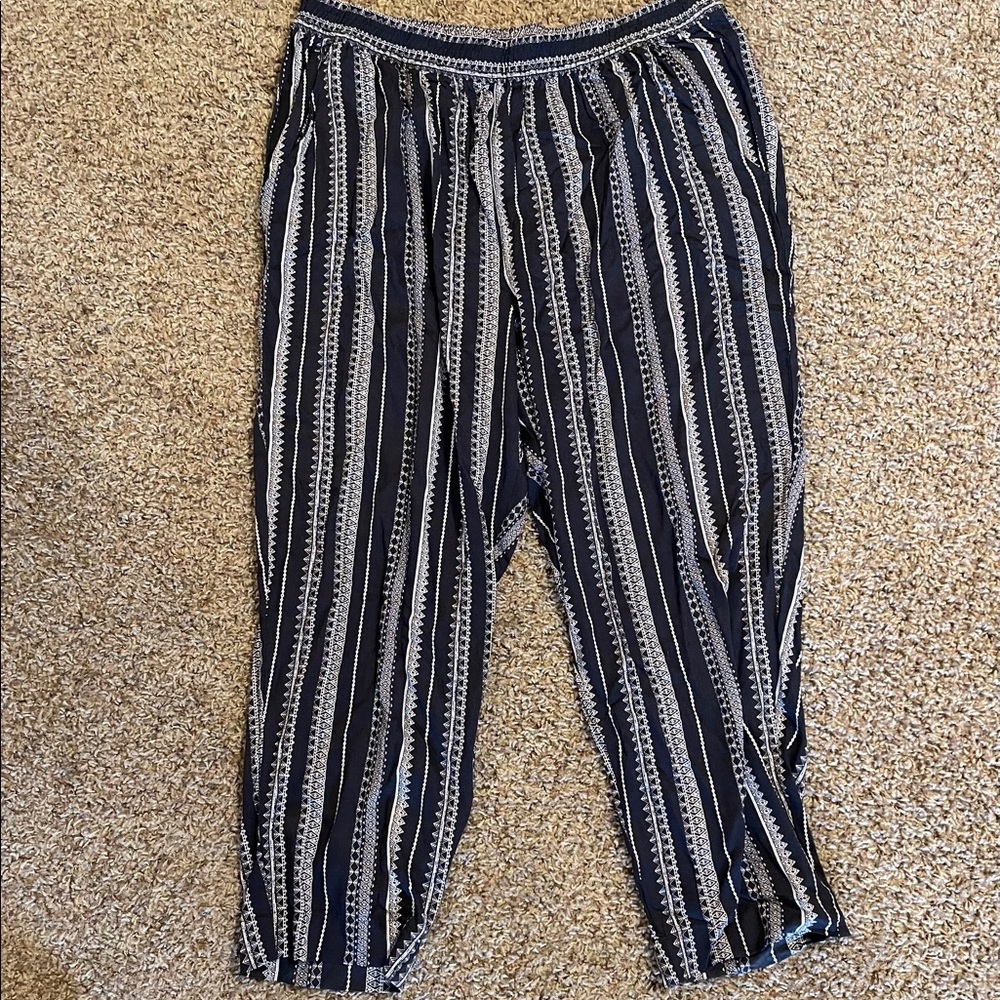 Jessica Simpson Flowy Printed Pants
